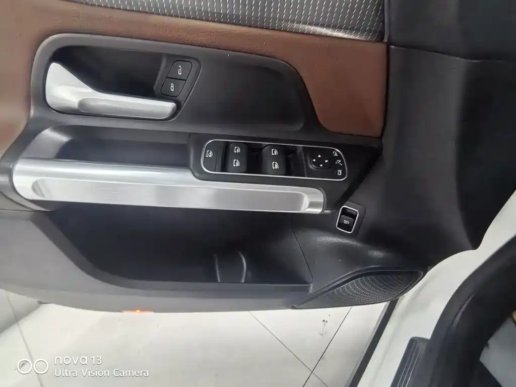 Mercedes-Benz GLB 2021 — фото 11