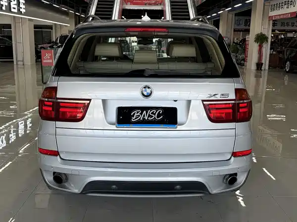 BMW X5 2011