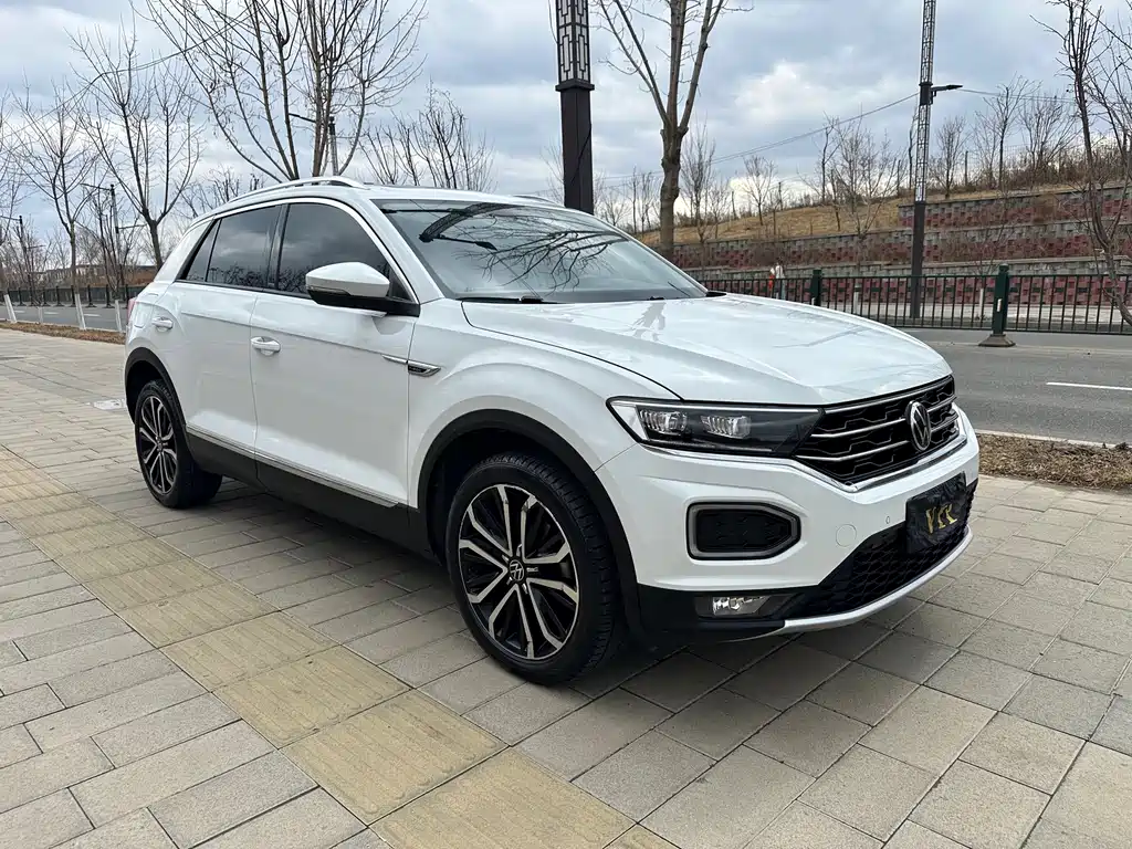 Volkswagen T-Roc 2022 — фото 3