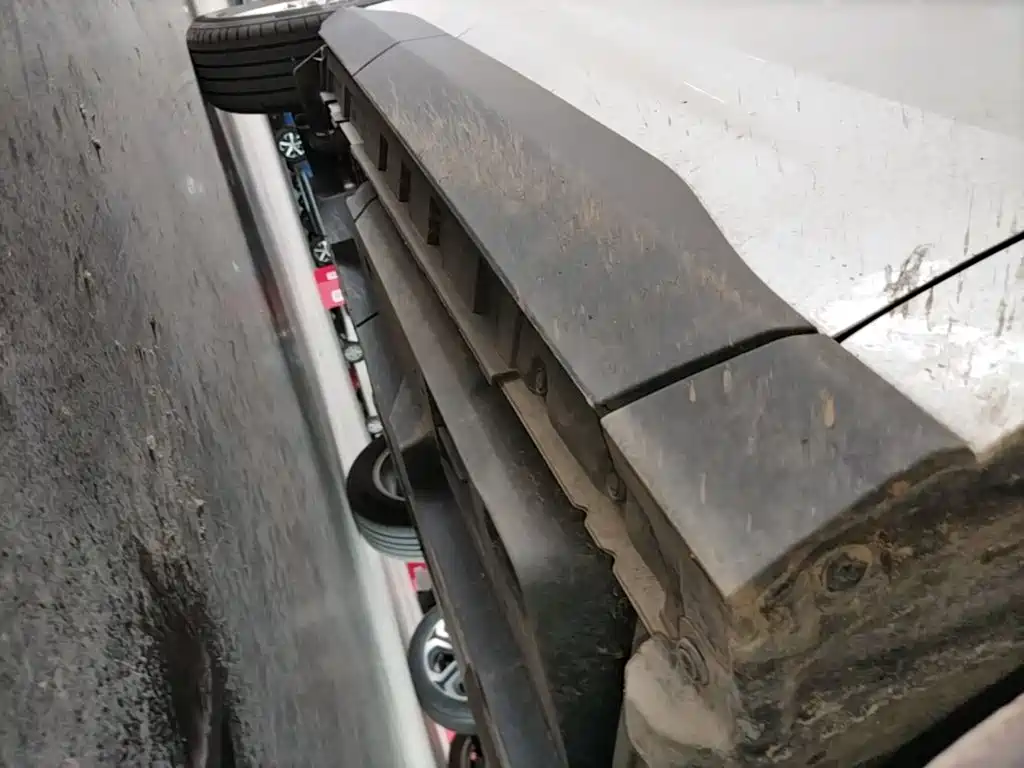 Toyota RAV4 2025 — фото 21