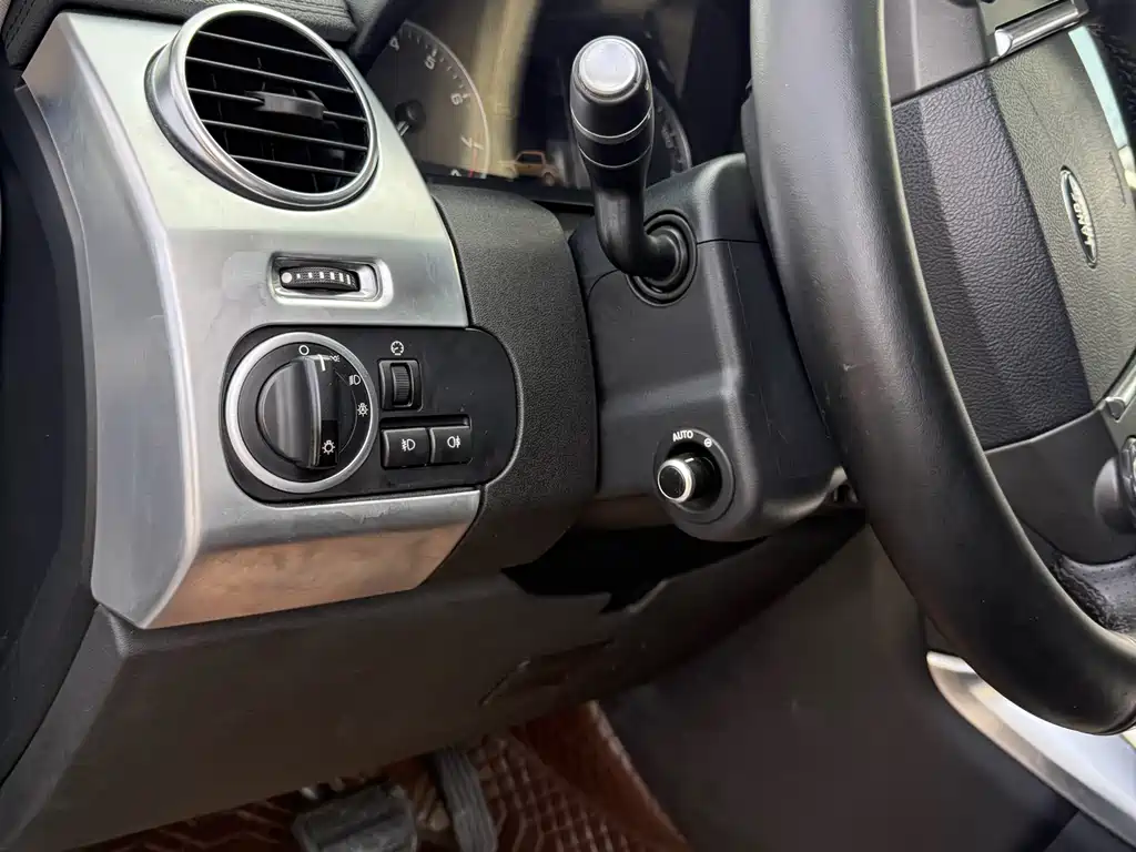 Land Rover Discovery 2019