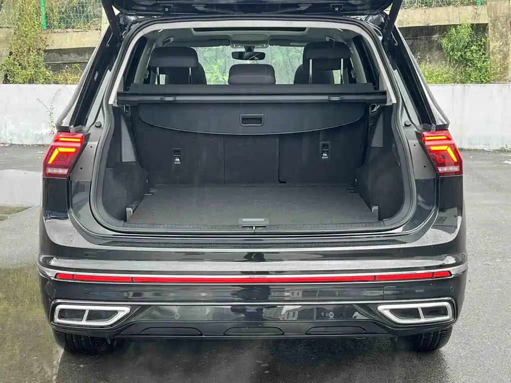 Volkswagen Tiguan L 2022 — фото 15