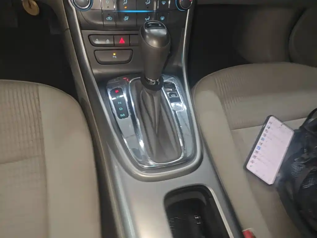Chevrolet Malibu 2015 — фото 14