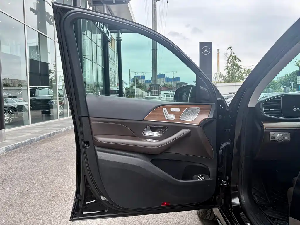 Mercedes-Benz GLE New Energy 2021 — фото 14