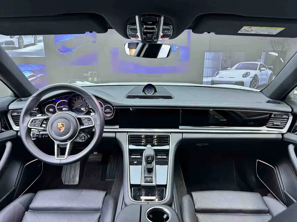 Porsche Panamera 2018 — фото 6