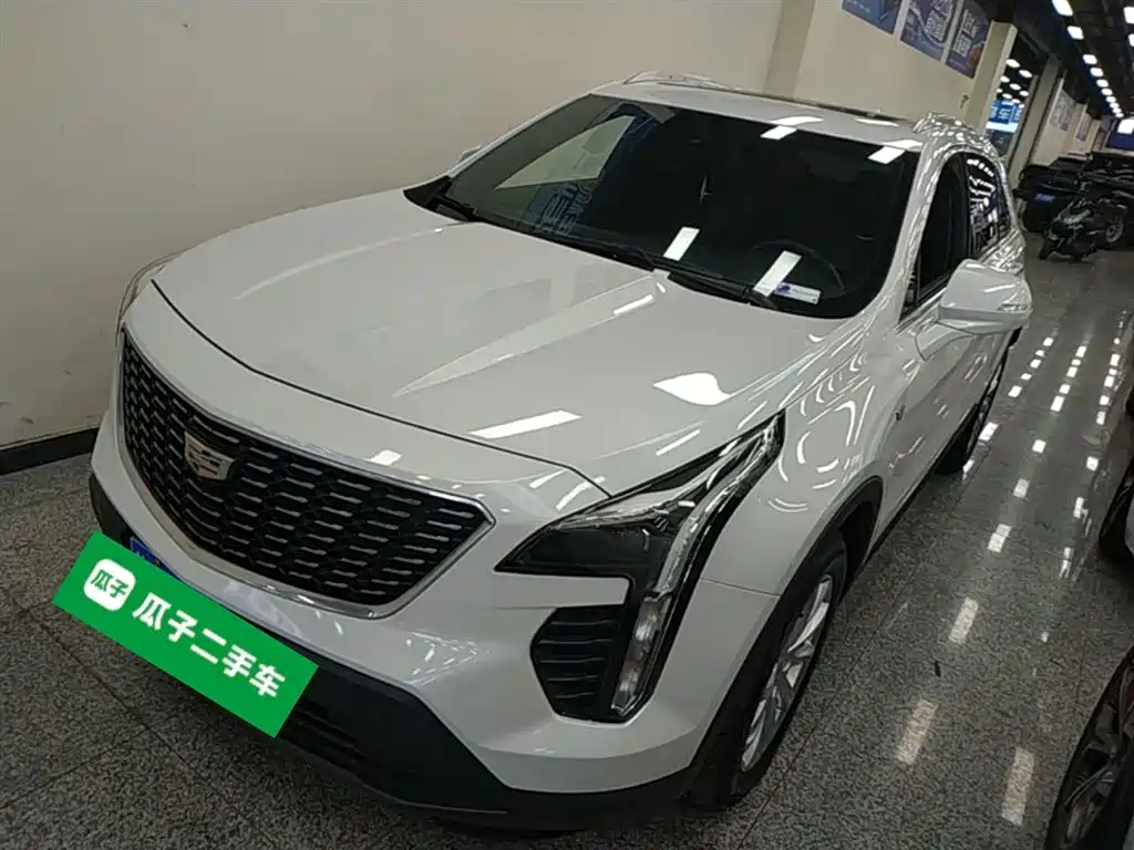 Cadillac XT4 2020 — фото 2