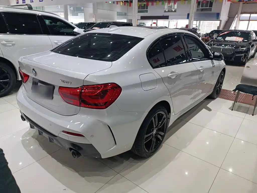 BMW 1 Series 2023