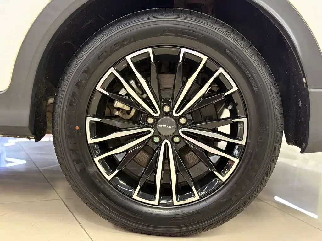 Jetour X70 PLUS 2022 — фото 25
