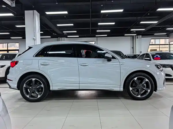 Audi Q3 2023