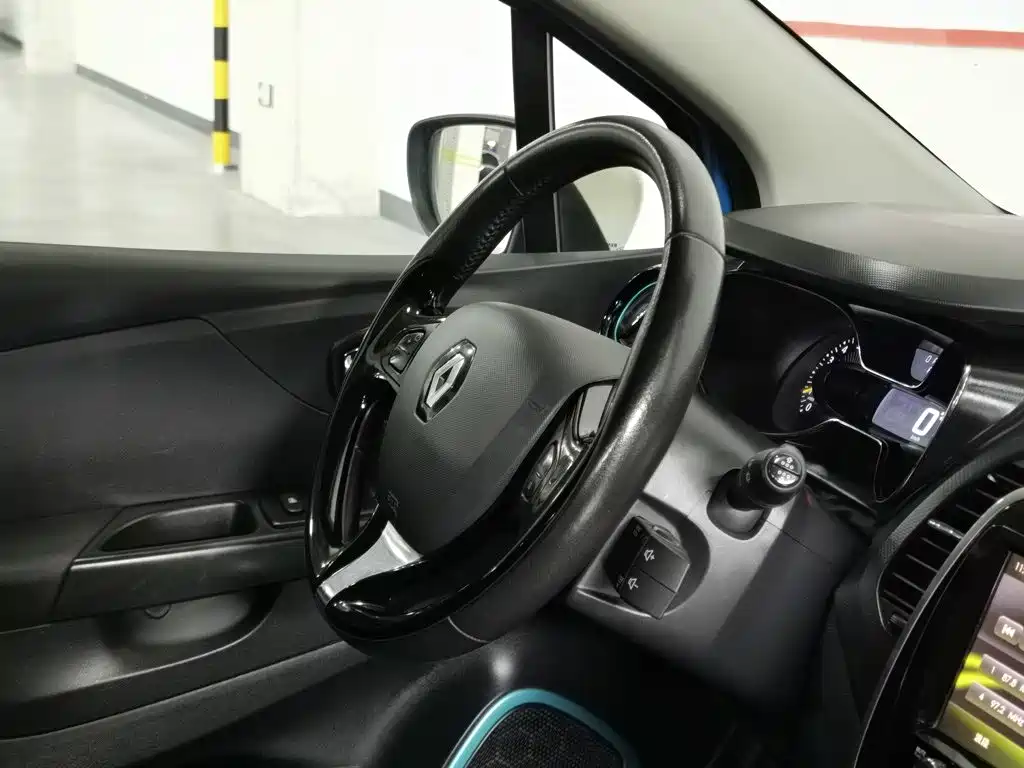 Renault Captur 2016 — фото 22