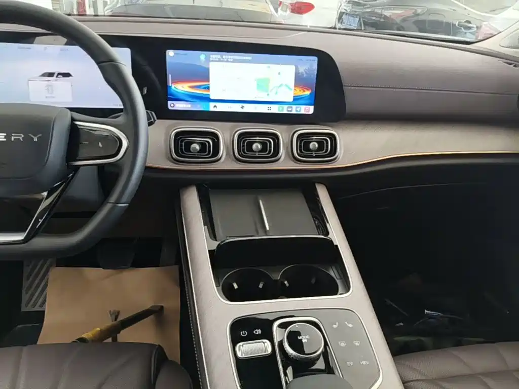 Chery Tiggo 9 C-DM 2025 — фото 13