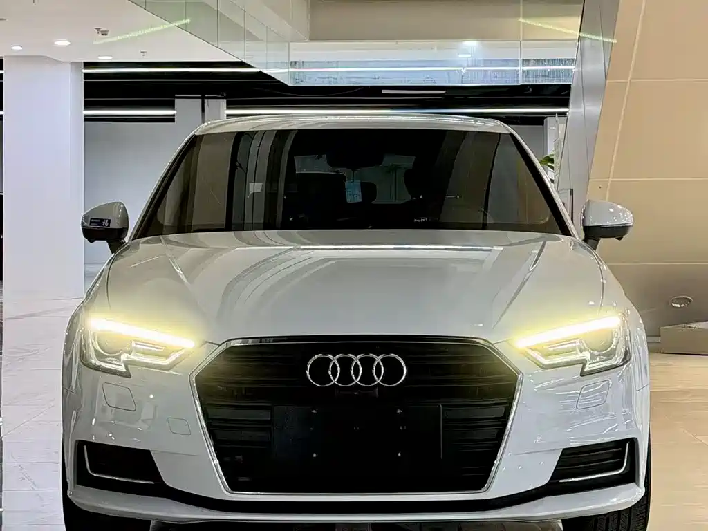 Audi A3 2020 — фото 2
