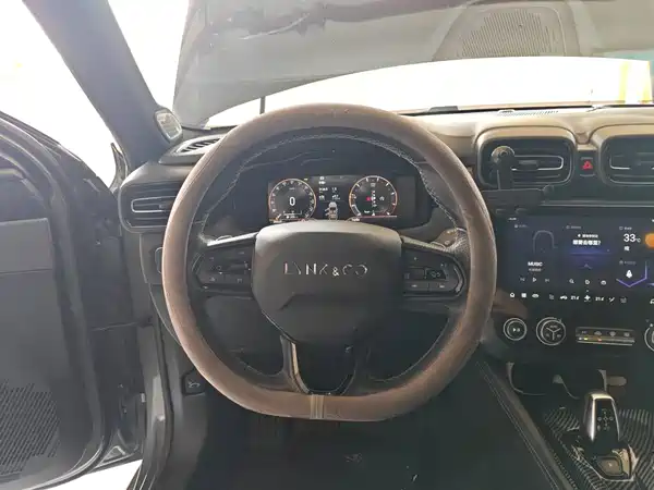 Lynk & Co 02 Hatchback 2022