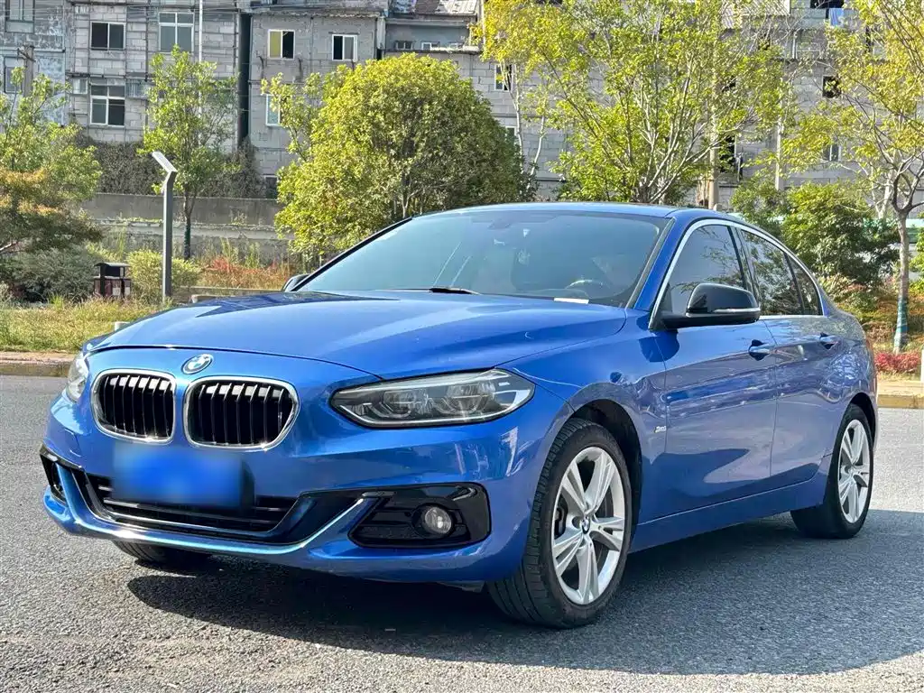 BMW 1 Series 2017 — фото 23