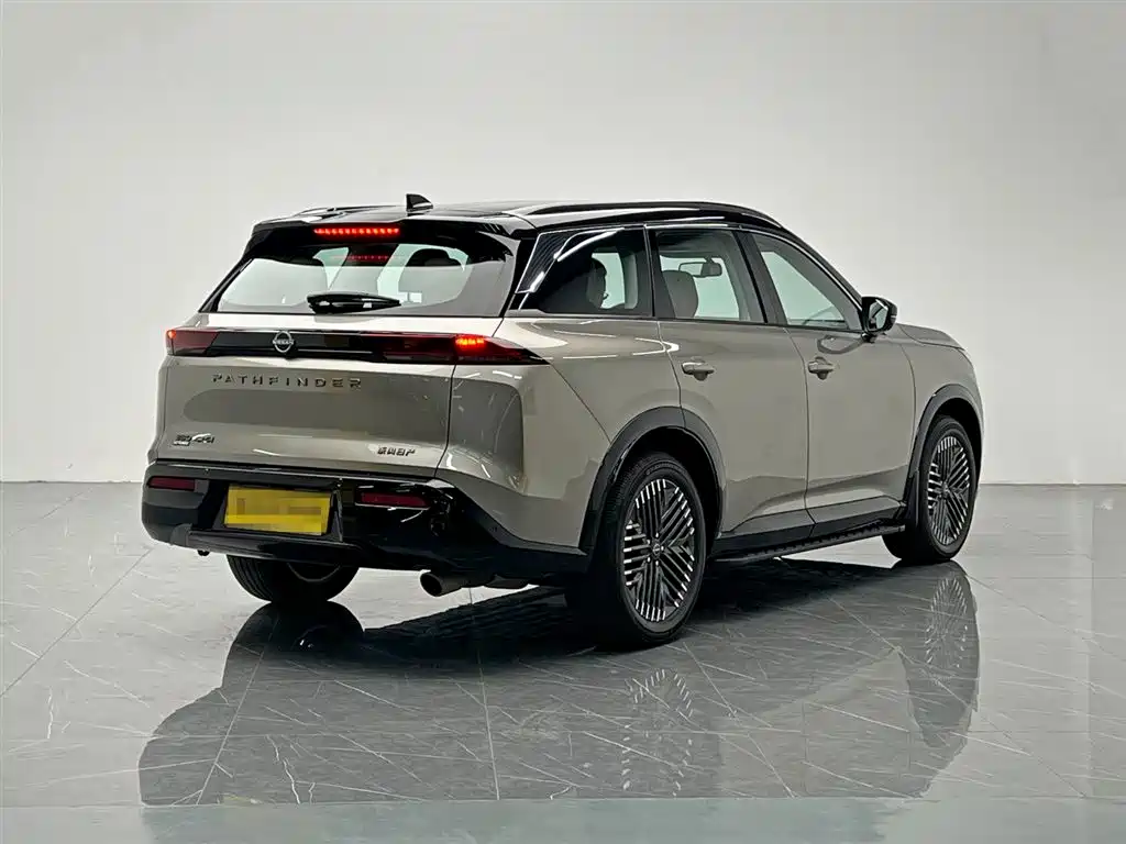 Nissan Teramont 2024