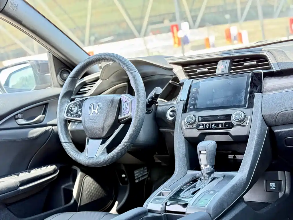 Honda Civic 2021 — фото 15