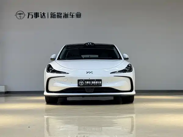 IM Motors L6 2025