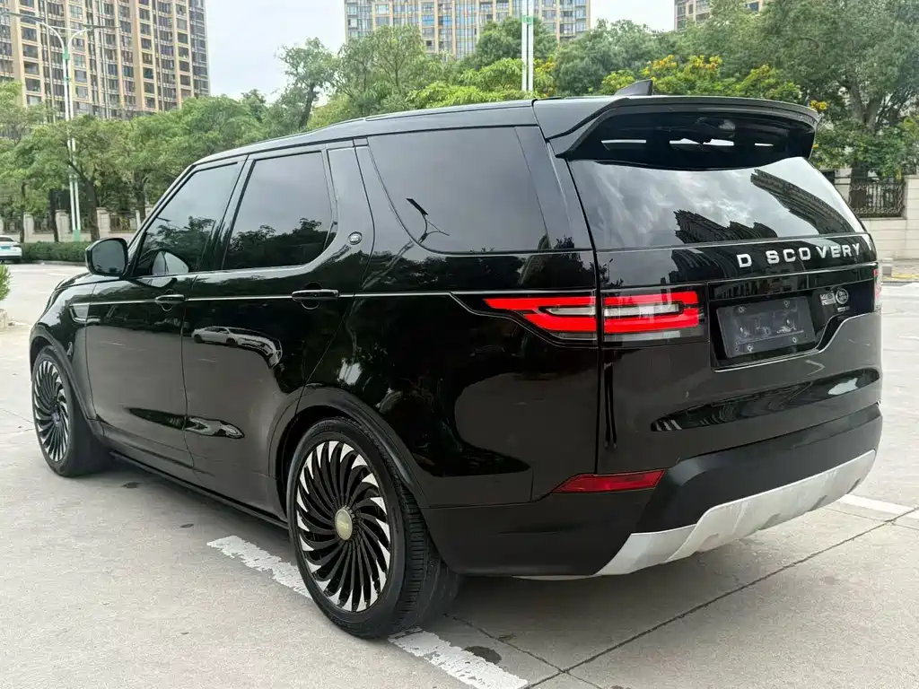 Land Rover Discovery 2019 — фото 4