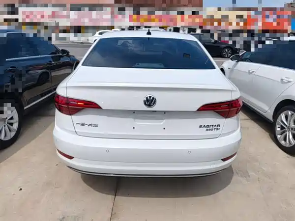 Volkswagen Sagitar 2021