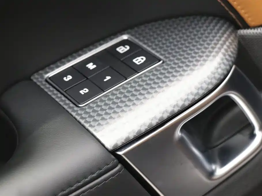 Land Rover Sport 2021 — фото 16