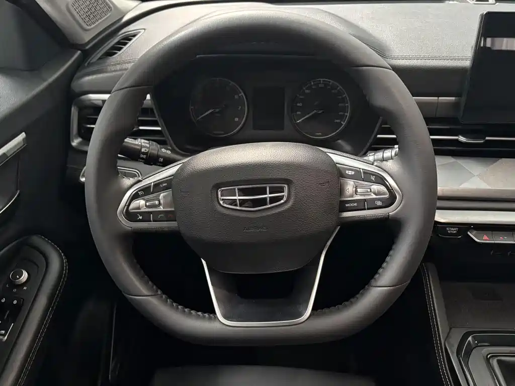 Geely Vision X6 2022 — фото 13