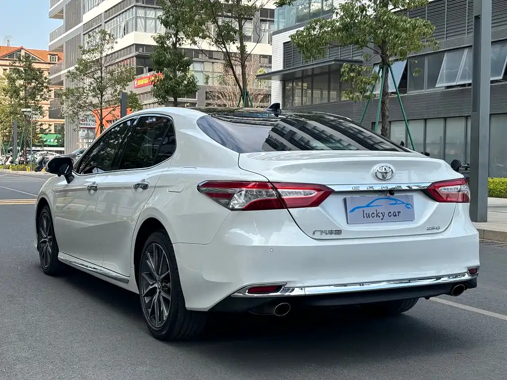 Toyota Camry 2023