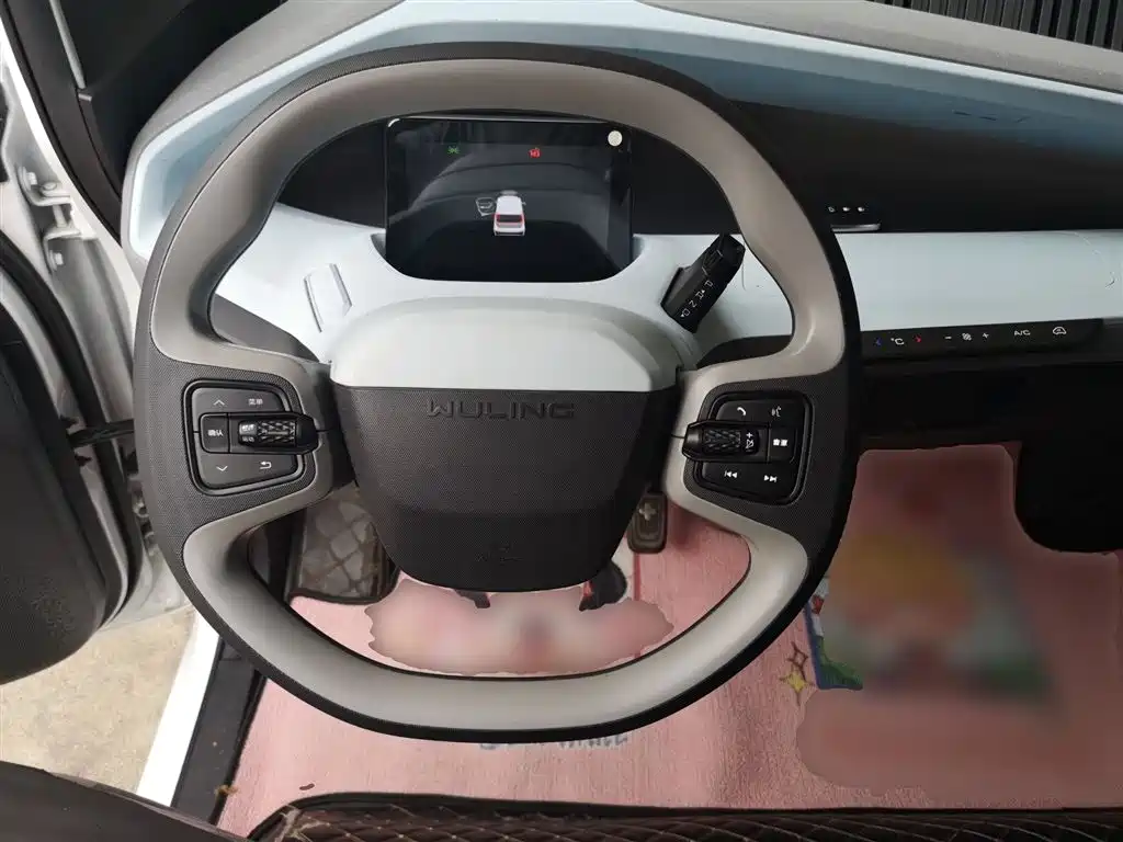 Wuling Nano EV 2022 — фото 11