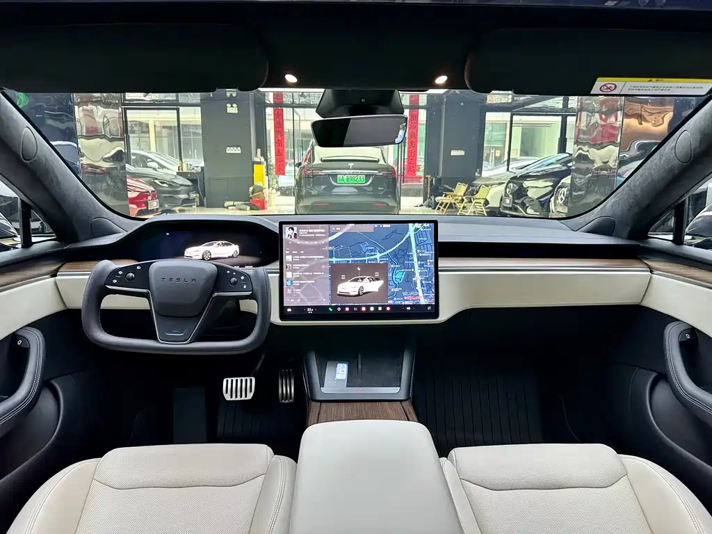 Tesla Model S 2023 — фото 15