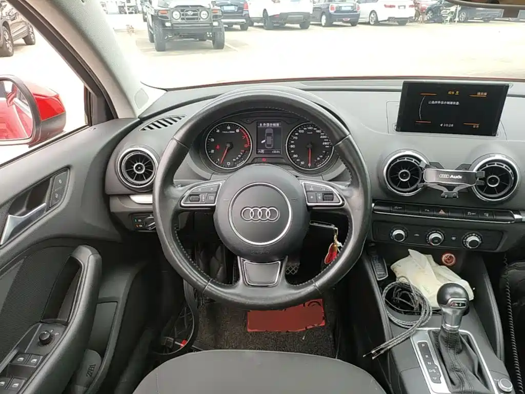 Audi A3 2017 — фото 11