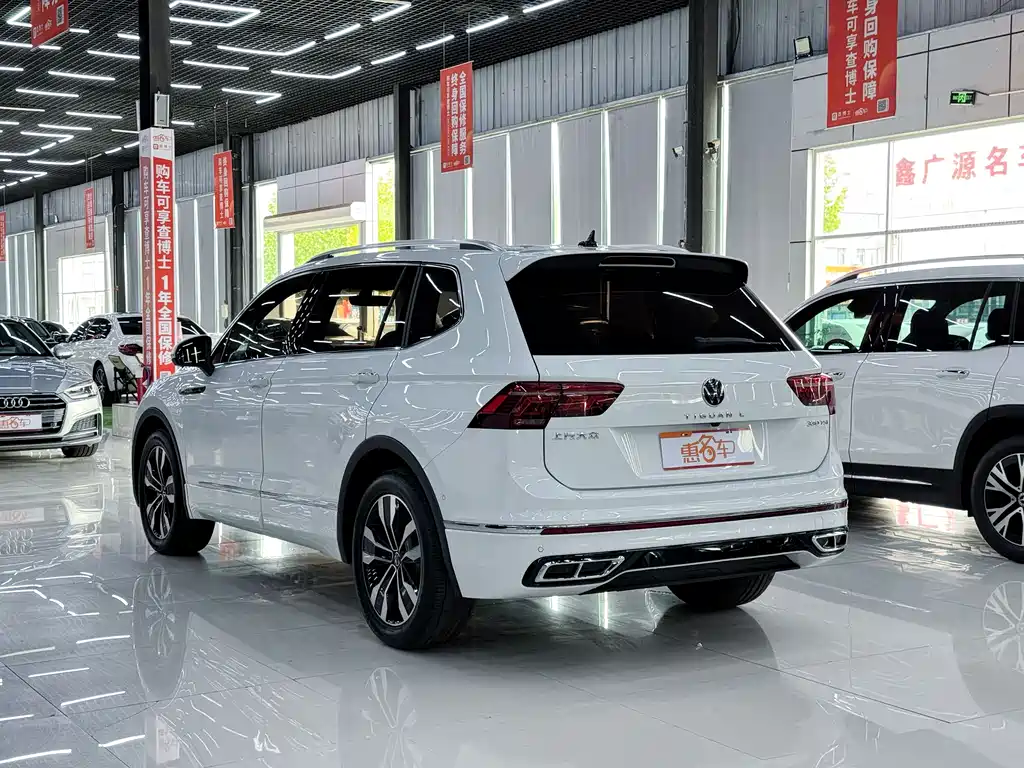 Volkswagen Tiguan L 2024 — фото 15