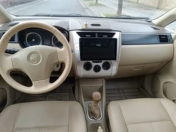 Venucia D50 2012
