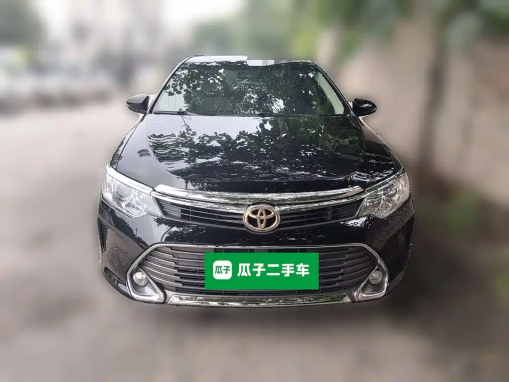 Toyota Camry 2015 — фото 24