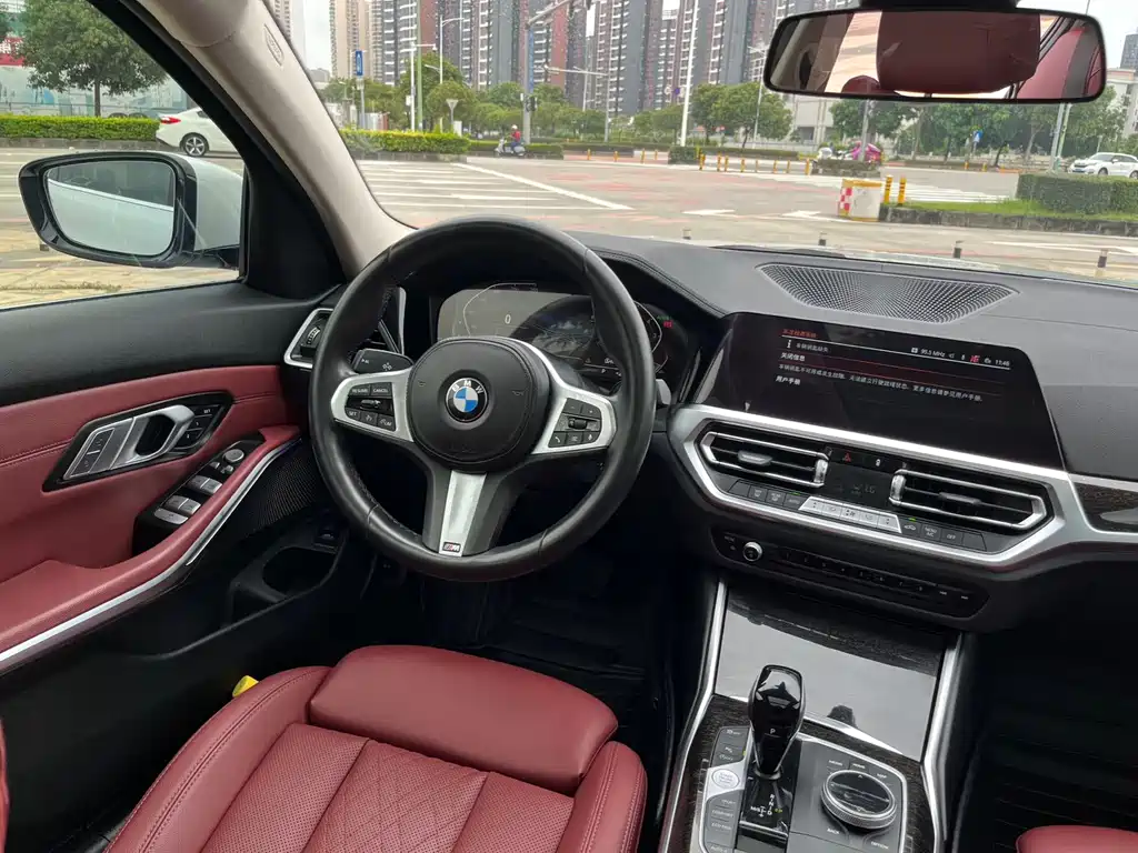 BMW 3 Series 2022 — фото 10