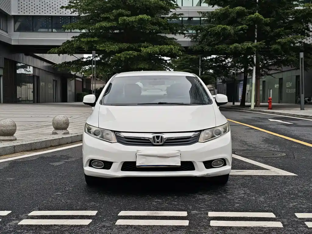 Honda Civic 2012 — фото 2