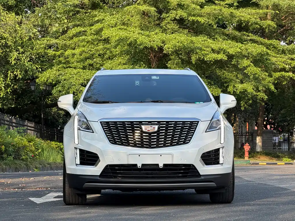 Cadillac XT5 2021 — фото 3
