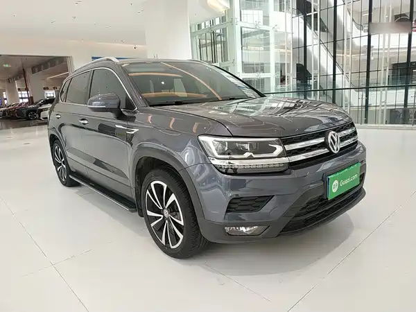 Volkswagen Tharu 2020