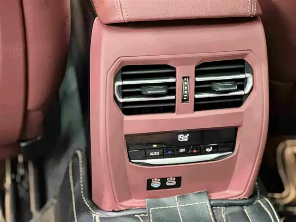 BMW 3 Series 2024