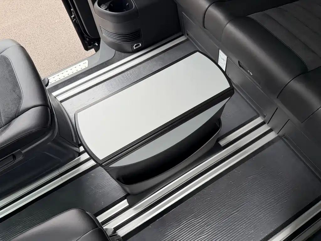 Volkswagen Multivan 2019 — фото 23