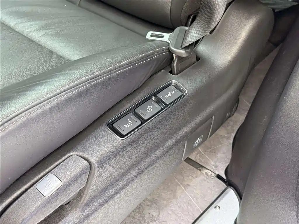 Honda Elysion 2025 — фото 14