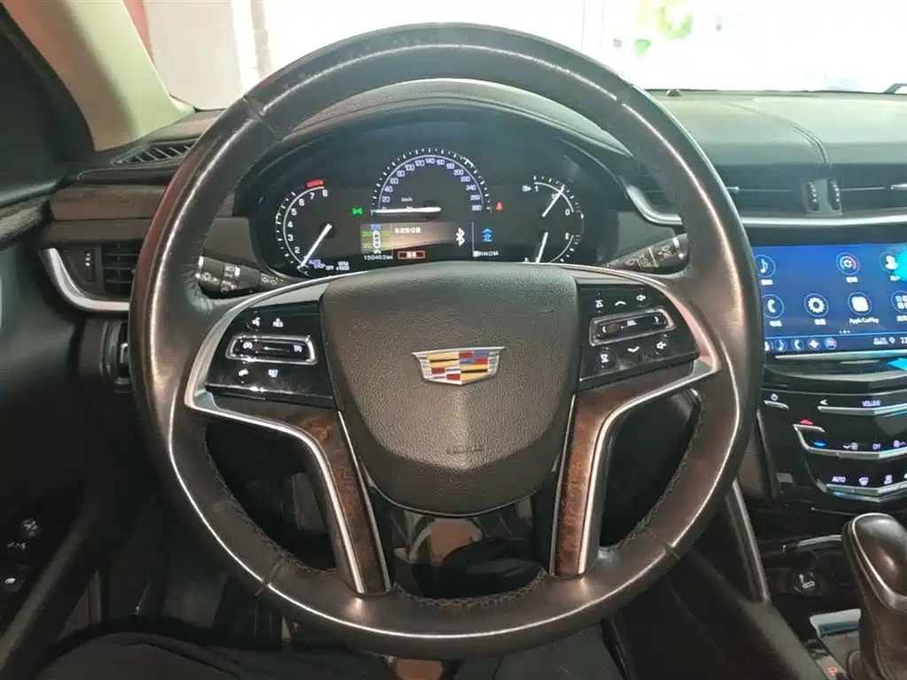 Cadillac XTS 2019 — фото 11