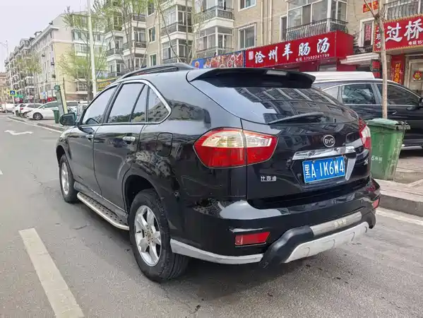 BYD S6 2013