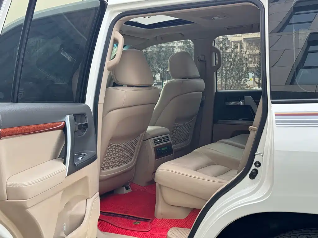 Toyota Land Cruiser 2016 — фото 16