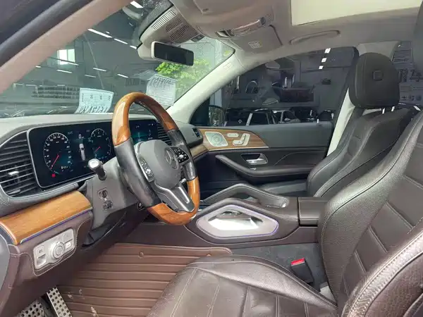 Mercedes-Benz GLS 2020