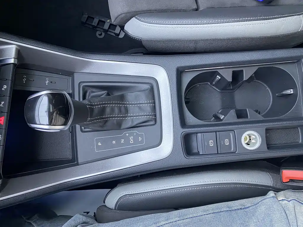 Audi Q3 2022 — фото 14