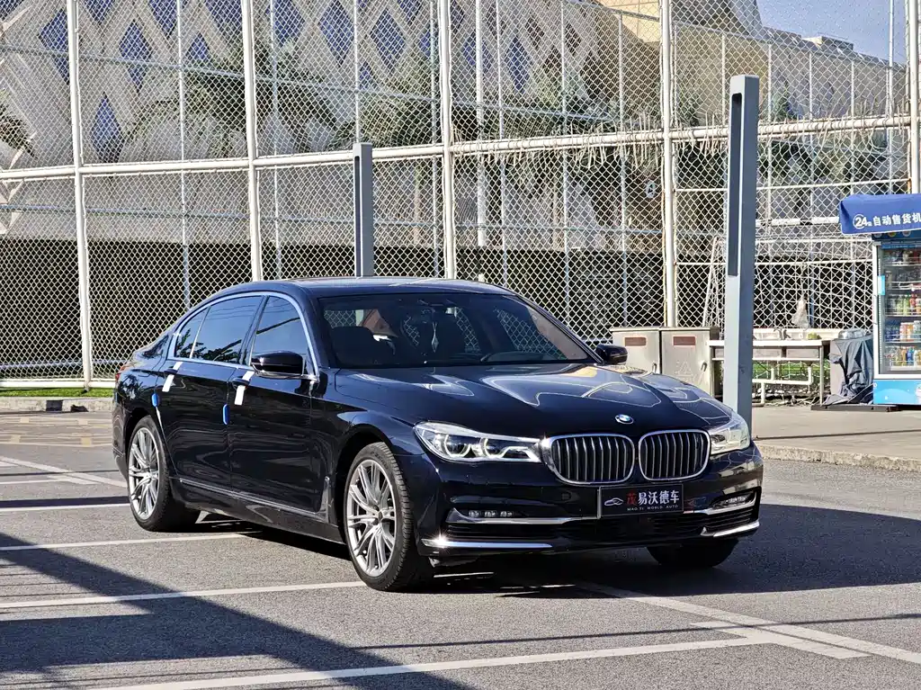 BMW 7 Series 2016 — фото 3