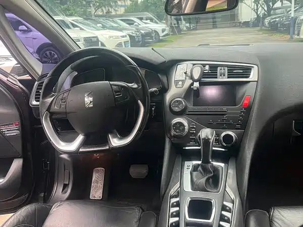 DS 5 2014