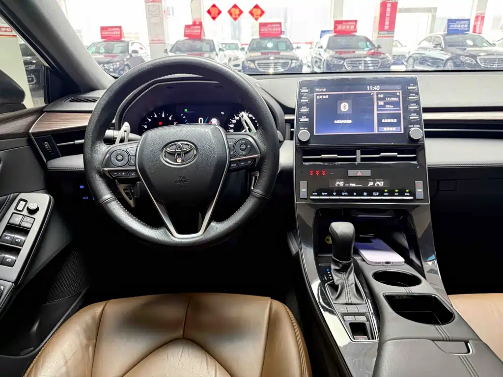 Toyota Avalon 2020 — фото 9