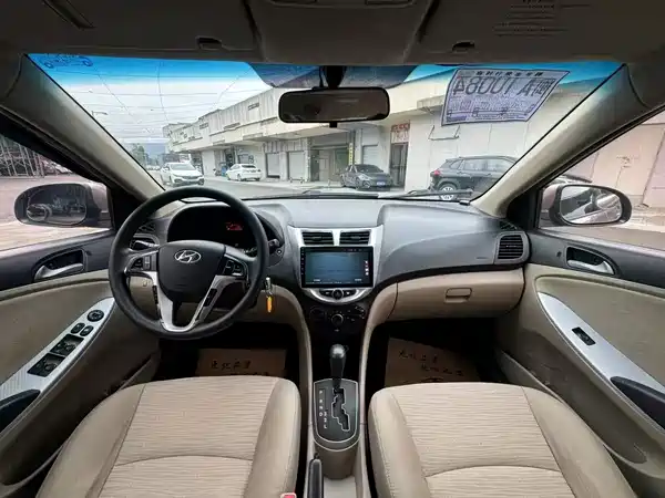 Hyundai Accent 2016