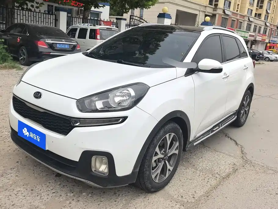 Kia KX3 Proud Running 2016