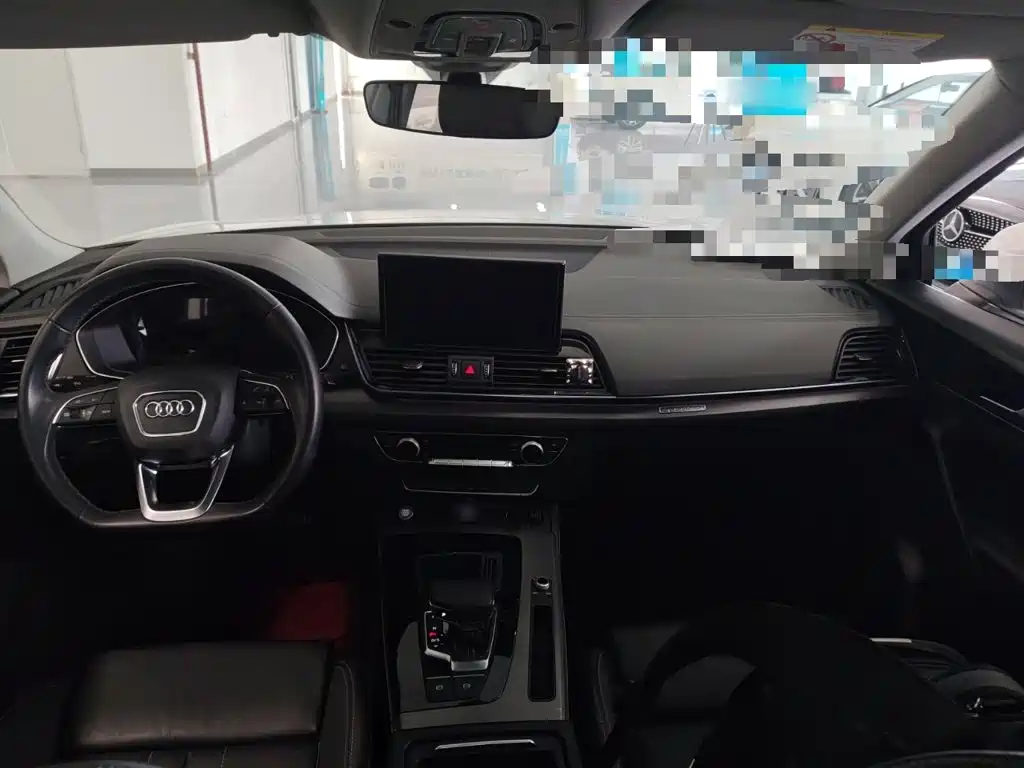 Audi Q5L 2022 — фото 16
